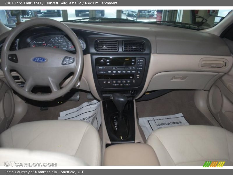 Harvest Gold Metallic / Medium Parchment 2001 Ford Taurus SEL