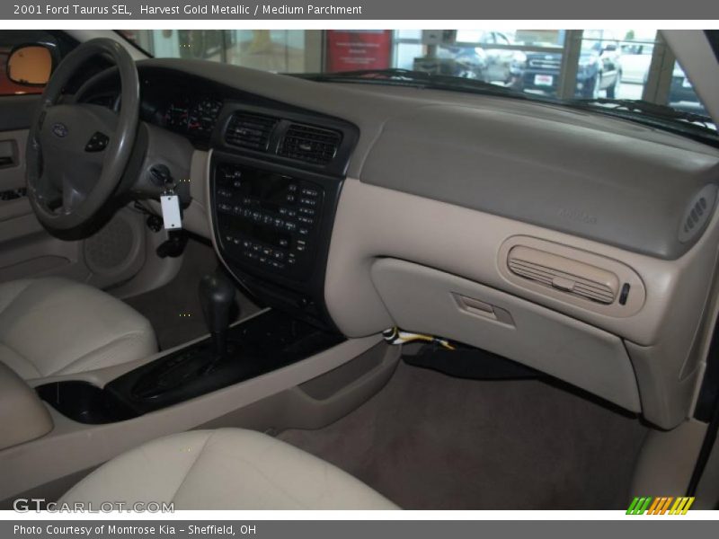 Harvest Gold Metallic / Medium Parchment 2001 Ford Taurus SEL