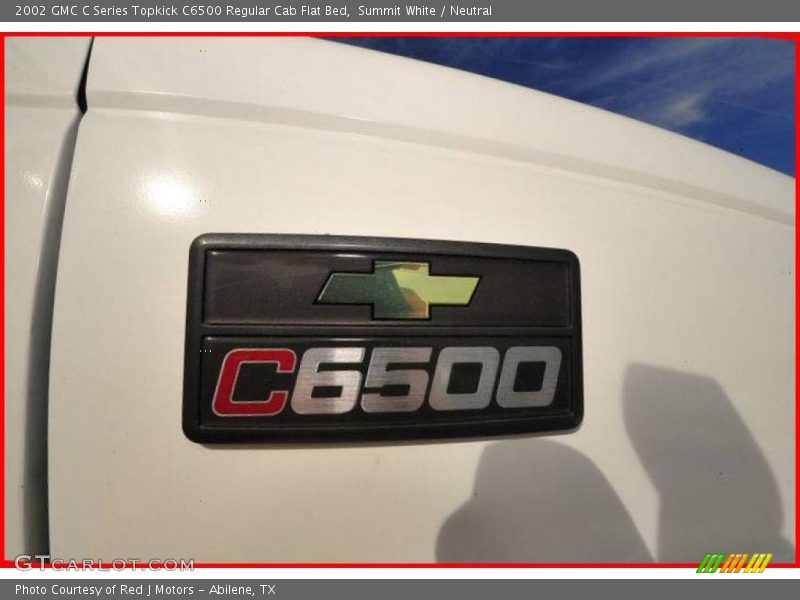 Summit White / Neutral 2002 GMC C Series Topkick C6500 Regular Cab Flat Bed