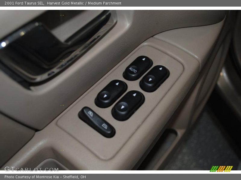 Harvest Gold Metallic / Medium Parchment 2001 Ford Taurus SEL