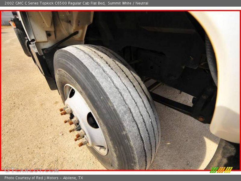 Summit White / Neutral 2002 GMC C Series Topkick C6500 Regular Cab Flat Bed