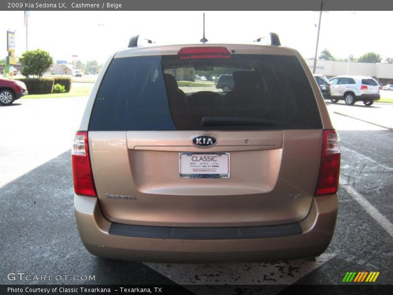 Cashmere / Beige 2009 Kia Sedona LX