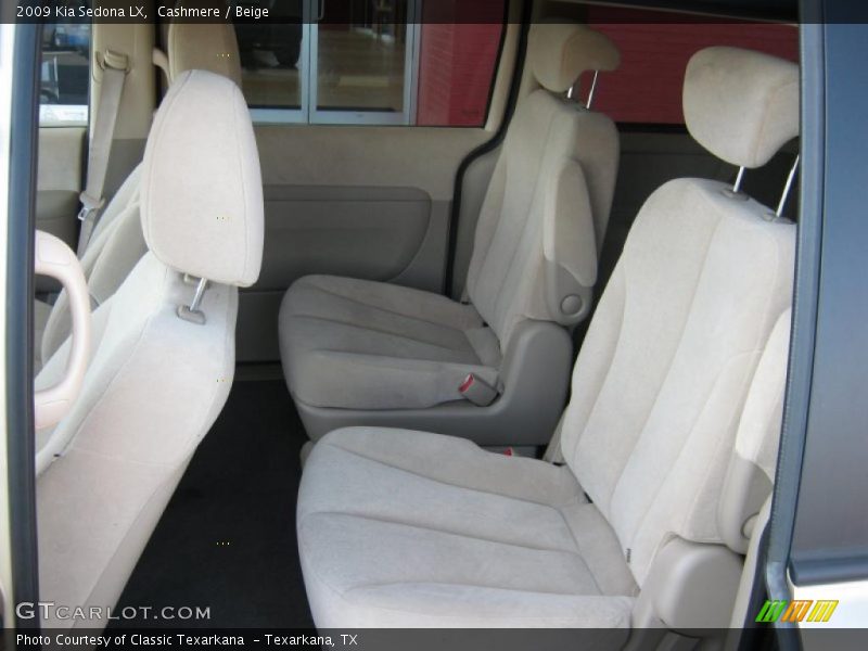 Cashmere / Beige 2009 Kia Sedona LX