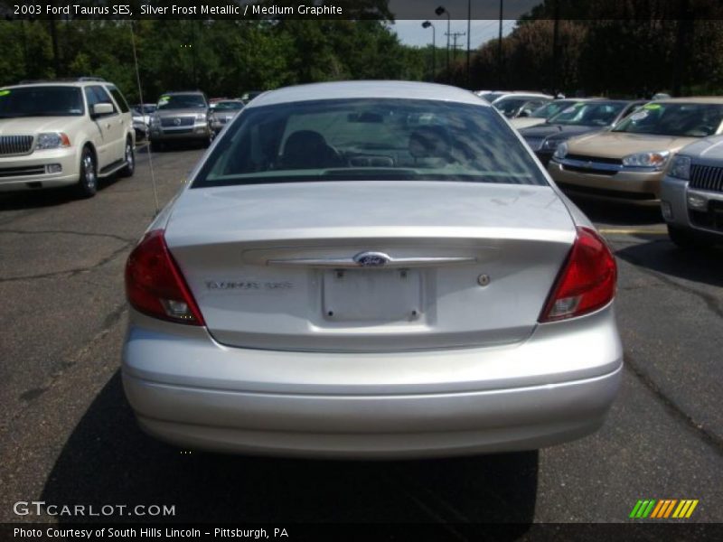 Silver Frost Metallic / Medium Graphite 2003 Ford Taurus SES