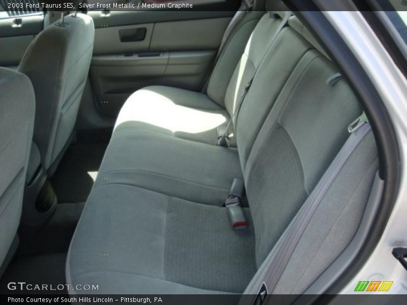 Silver Frost Metallic / Medium Graphite 2003 Ford Taurus SES