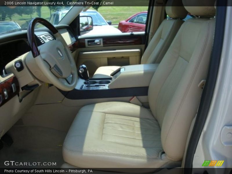 Cashmere Tri-Coat / Camel 2006 Lincoln Navigator Luxury 4x4