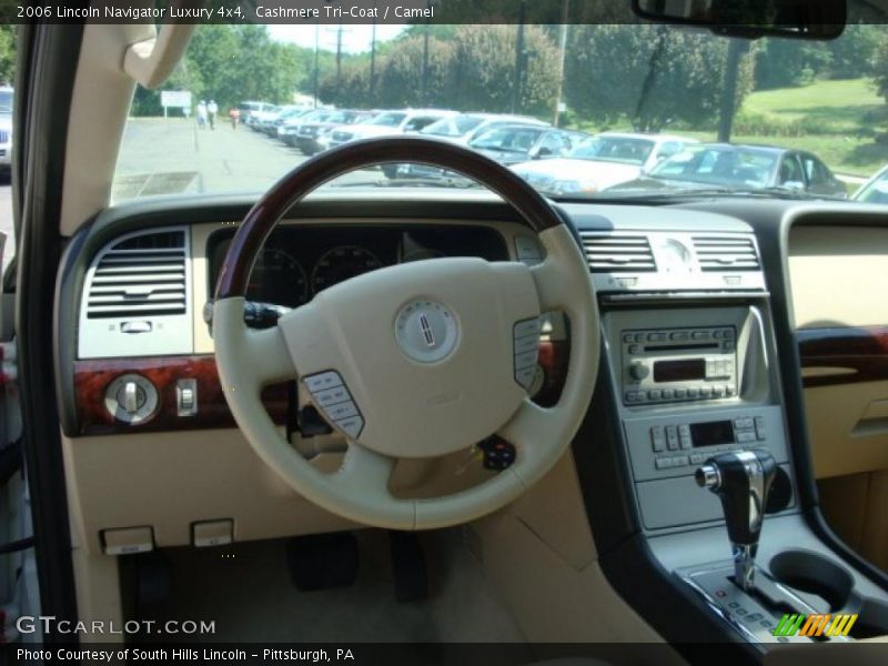 Cashmere Tri-Coat / Camel 2006 Lincoln Navigator Luxury 4x4