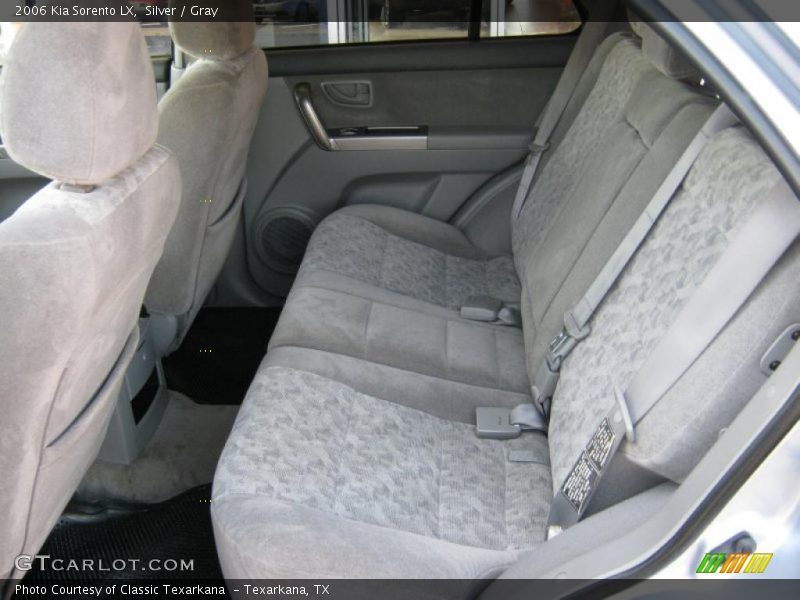 Silver / Gray 2006 Kia Sorento LX