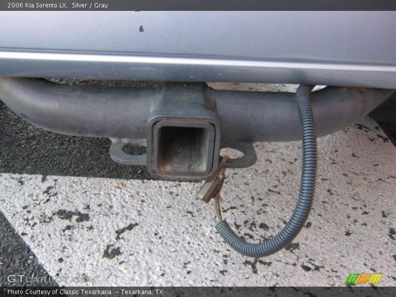 Silver / Gray 2006 Kia Sorento LX