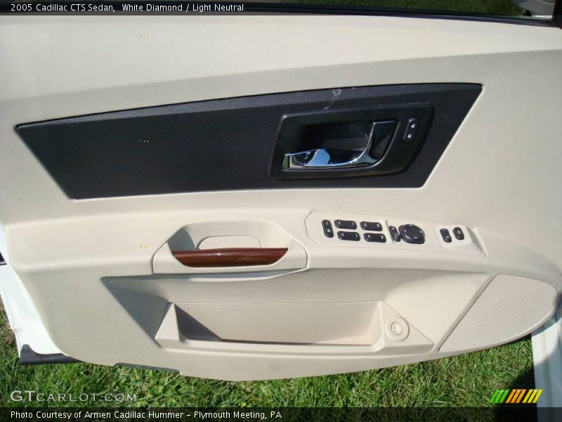 White Diamond / Light Neutral 2005 Cadillac CTS Sedan