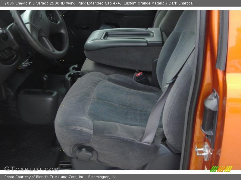 Custom Orange Metallic / Dark Charcoal 2006 Chevrolet Silverado 2500HD Work Truck Extended Cab 4x4