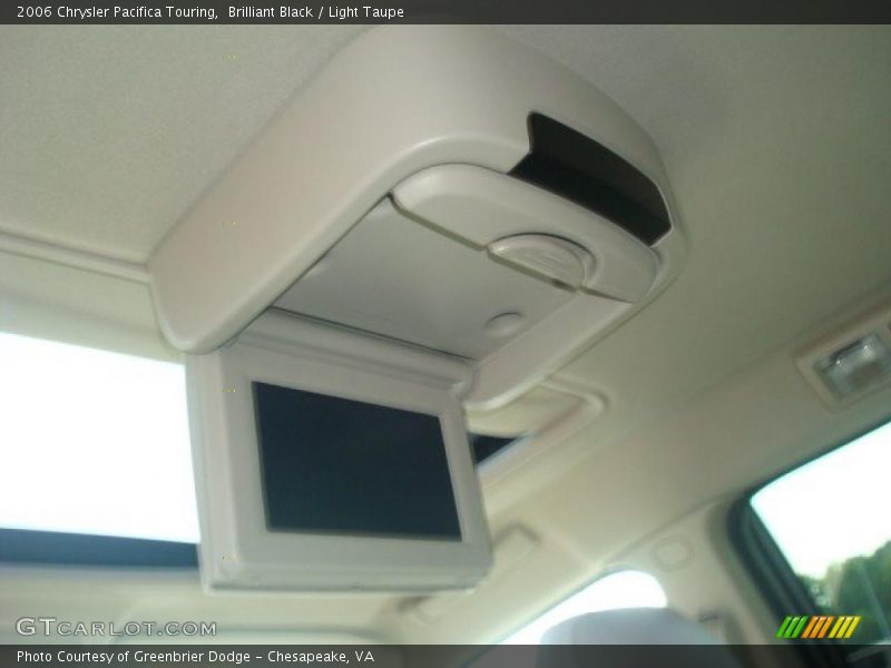 Brilliant Black / Light Taupe 2006 Chrysler Pacifica Touring