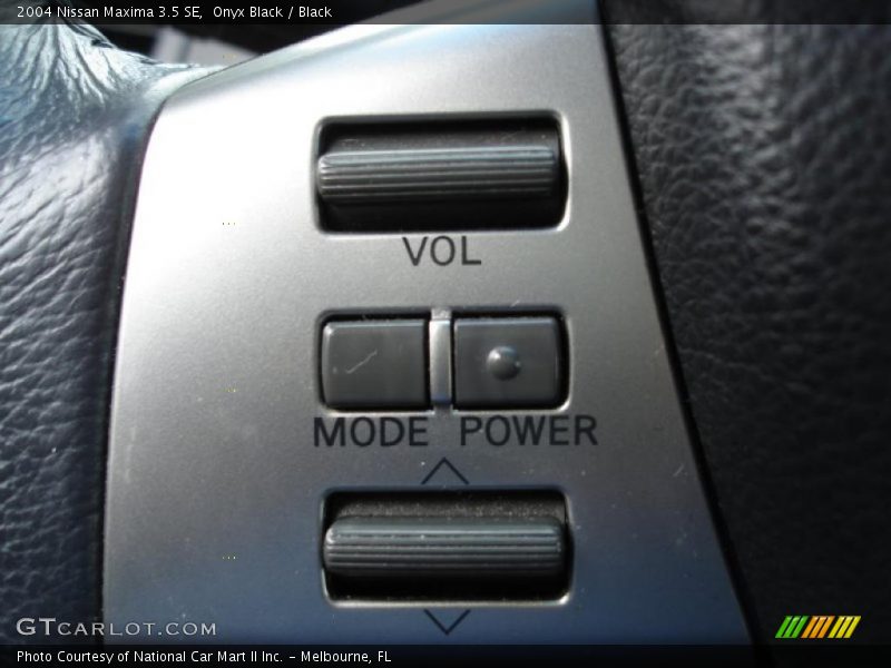 Onyx Black / Black 2004 Nissan Maxima 3.5 SE