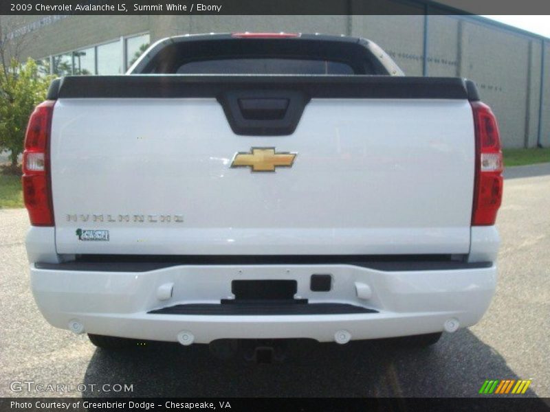 Summit White / Ebony 2009 Chevrolet Avalanche LS