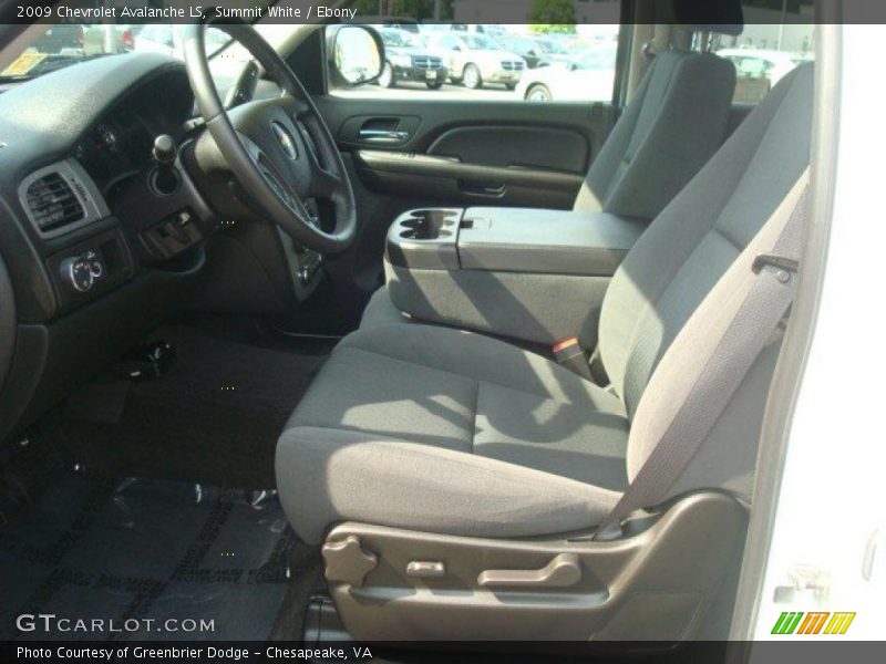 Summit White / Ebony 2009 Chevrolet Avalanche LS