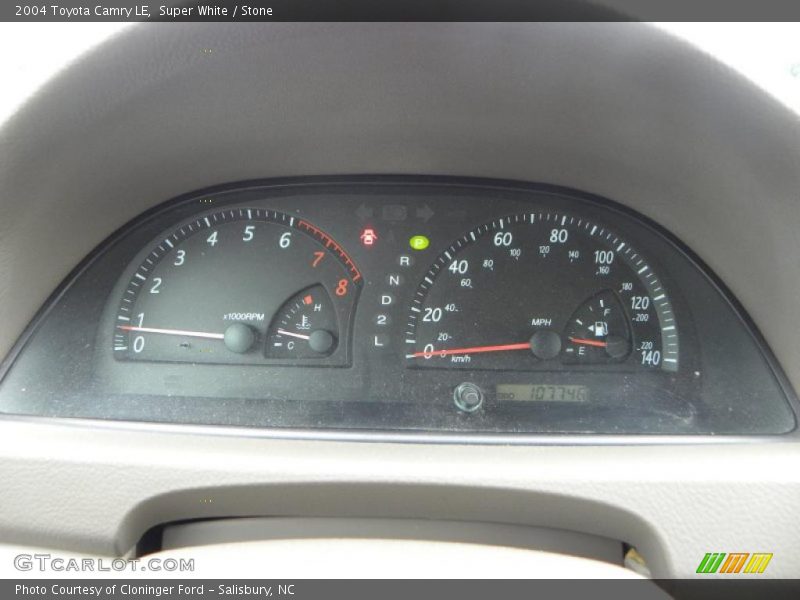 Super White / Stone 2004 Toyota Camry LE