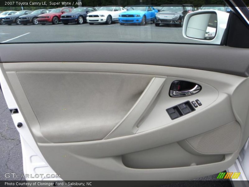 Super White / Ash 2007 Toyota Camry LE