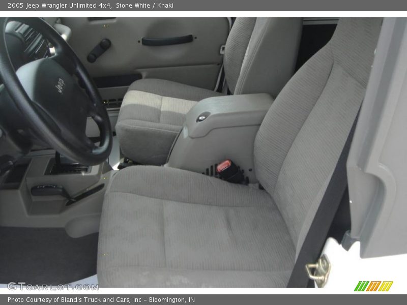 Stone White / Khaki 2005 Jeep Wrangler Unlimited 4x4