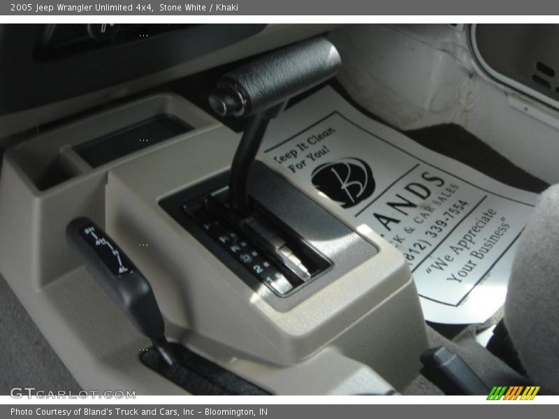 Stone White / Khaki 2005 Jeep Wrangler Unlimited 4x4