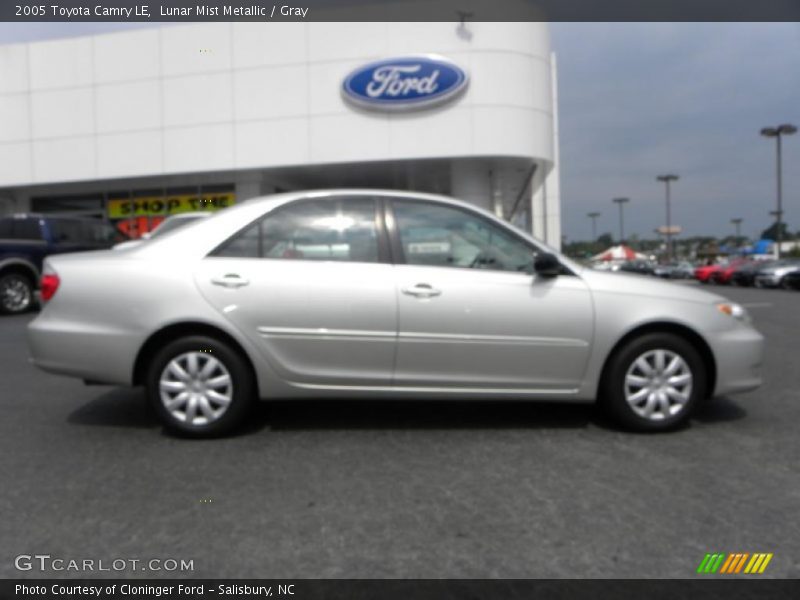 Lunar Mist Metallic / Gray 2005 Toyota Camry LE