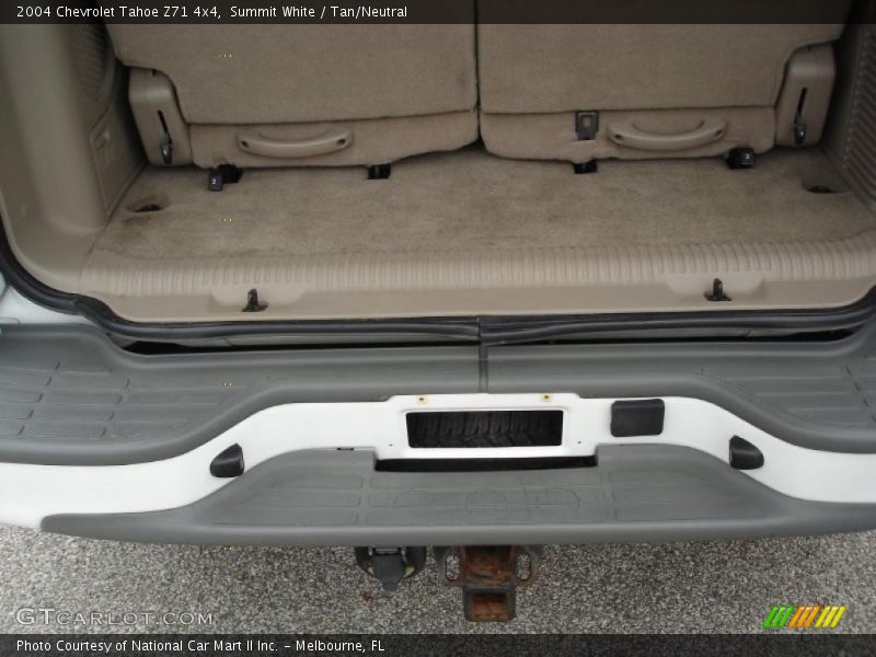 Summit White / Tan/Neutral 2004 Chevrolet Tahoe Z71 4x4