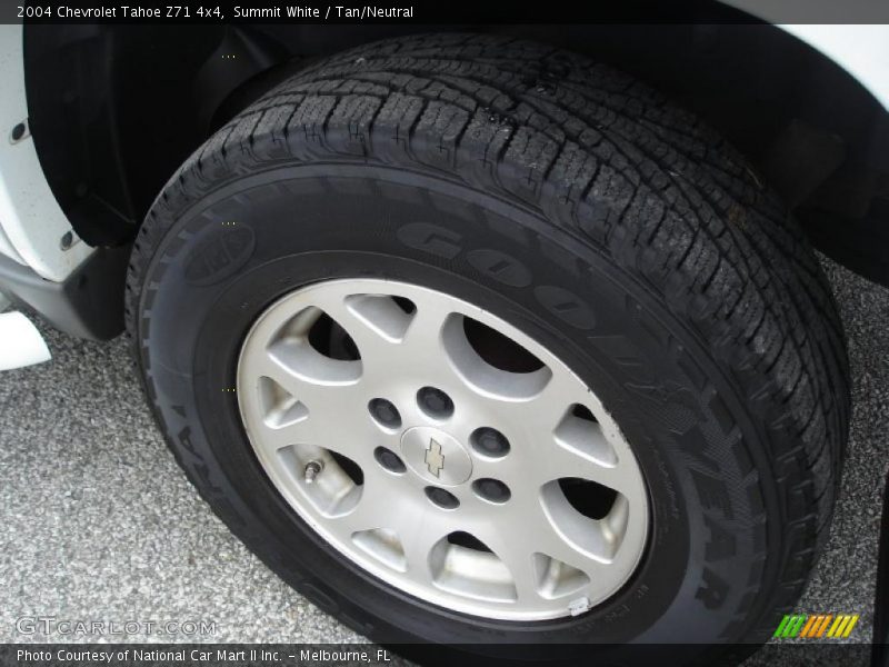 Summit White / Tan/Neutral 2004 Chevrolet Tahoe Z71 4x4