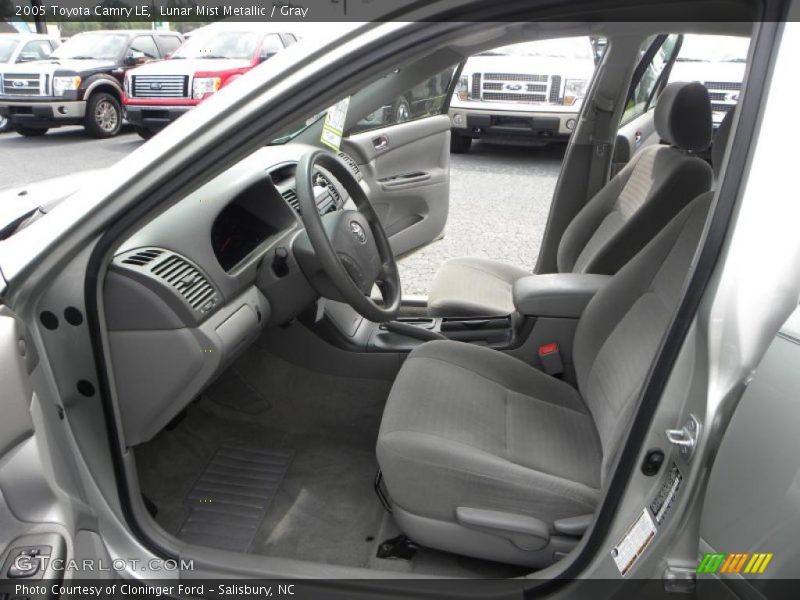 Lunar Mist Metallic / Gray 2005 Toyota Camry LE