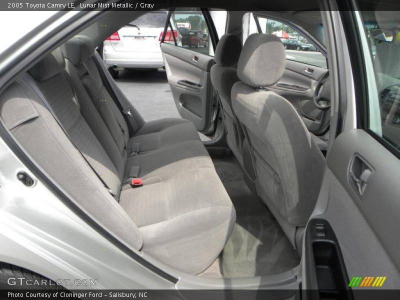 Lunar Mist Metallic / Gray 2005 Toyota Camry LE