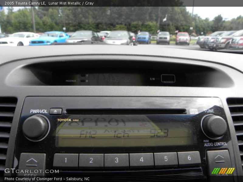 Lunar Mist Metallic / Gray 2005 Toyota Camry LE