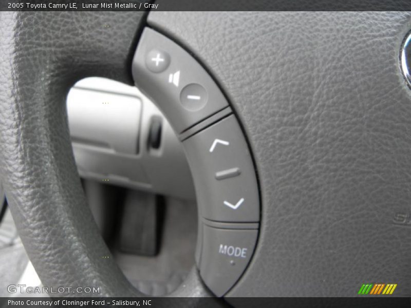 Lunar Mist Metallic / Gray 2005 Toyota Camry LE
