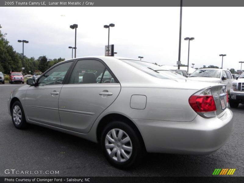 Lunar Mist Metallic / Gray 2005 Toyota Camry LE
