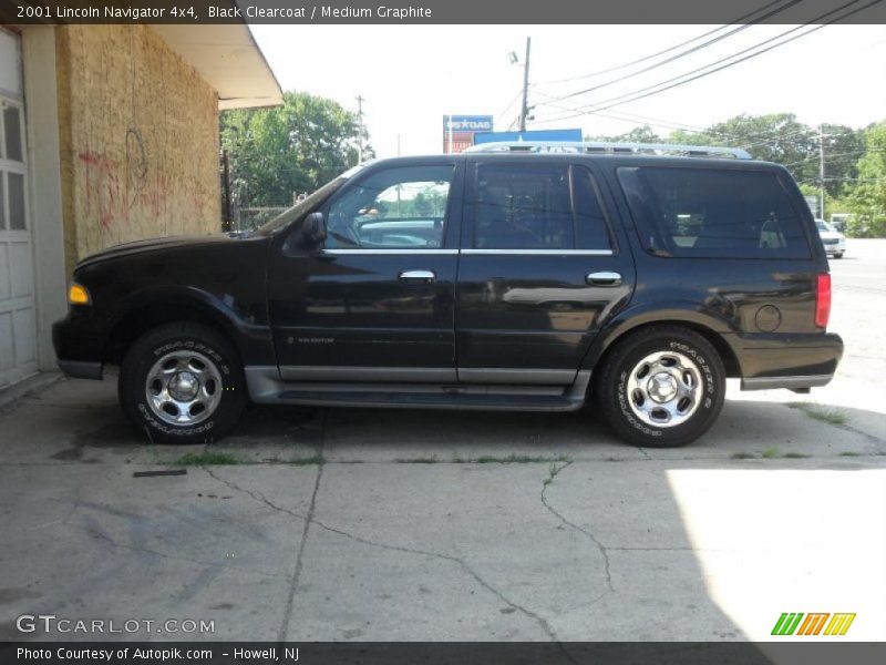 Black Clearcoat / Medium Graphite 2001 Lincoln Navigator 4x4