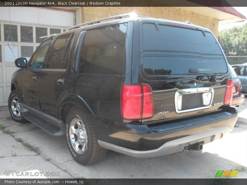 Black Clearcoat / Medium Graphite 2001 Lincoln Navigator 4x4