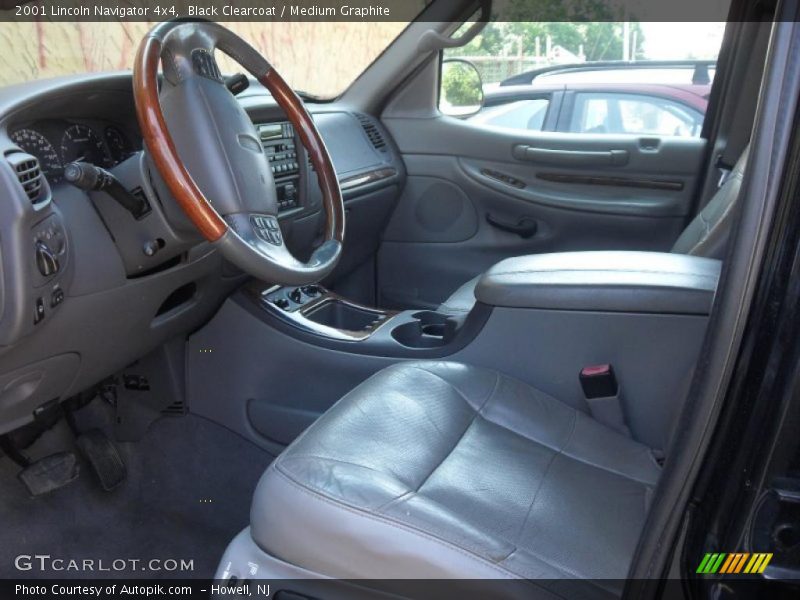 Black Clearcoat / Medium Graphite 2001 Lincoln Navigator 4x4