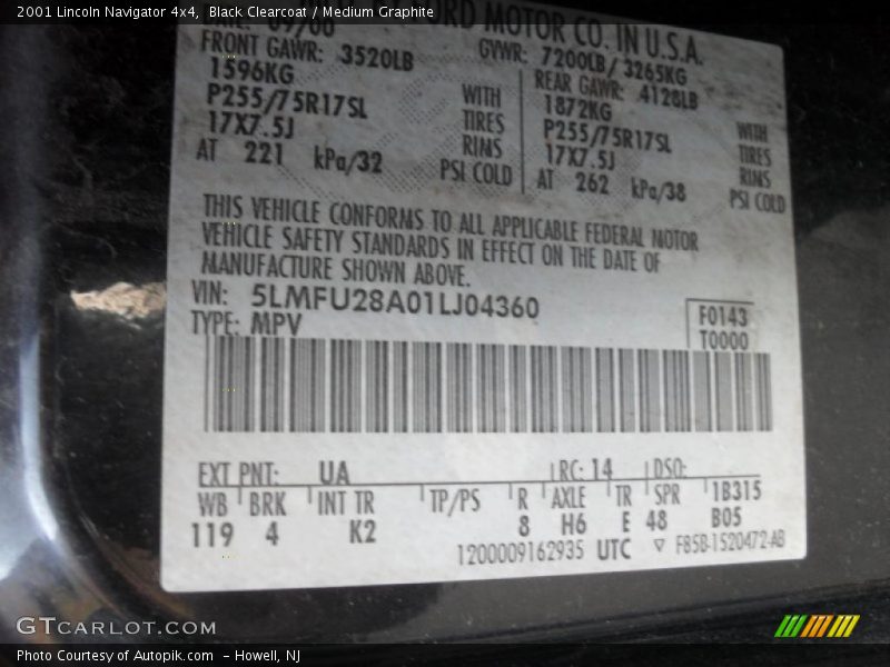 Black Clearcoat / Medium Graphite 2001 Lincoln Navigator 4x4