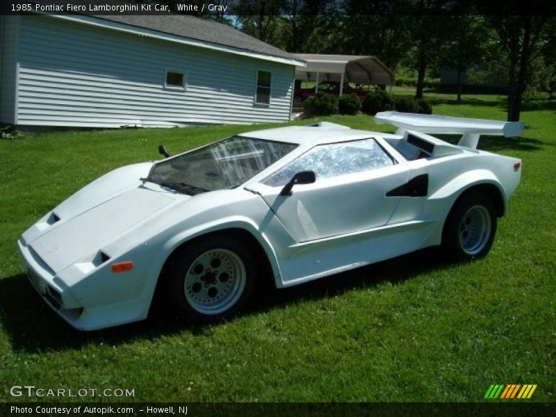White / Gray 1985 Pontiac Fiero Lamborghini Kit Car