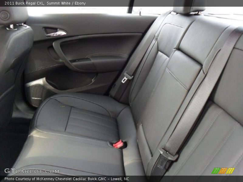 Summit White / Ebony 2011 Buick Regal CXL