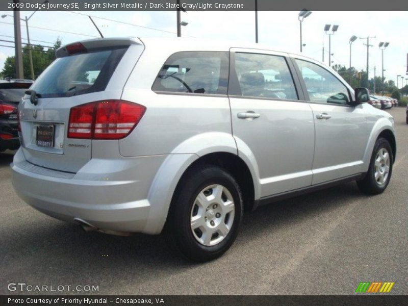 Bright Silver Metallic / Dark Slate Gray/Light Graystone 2009 Dodge Journey SE