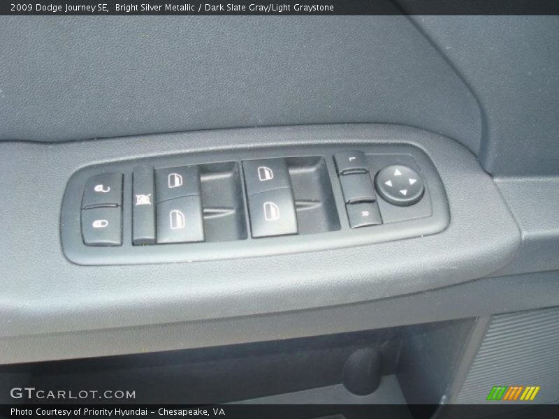 Bright Silver Metallic / Dark Slate Gray/Light Graystone 2009 Dodge Journey SE