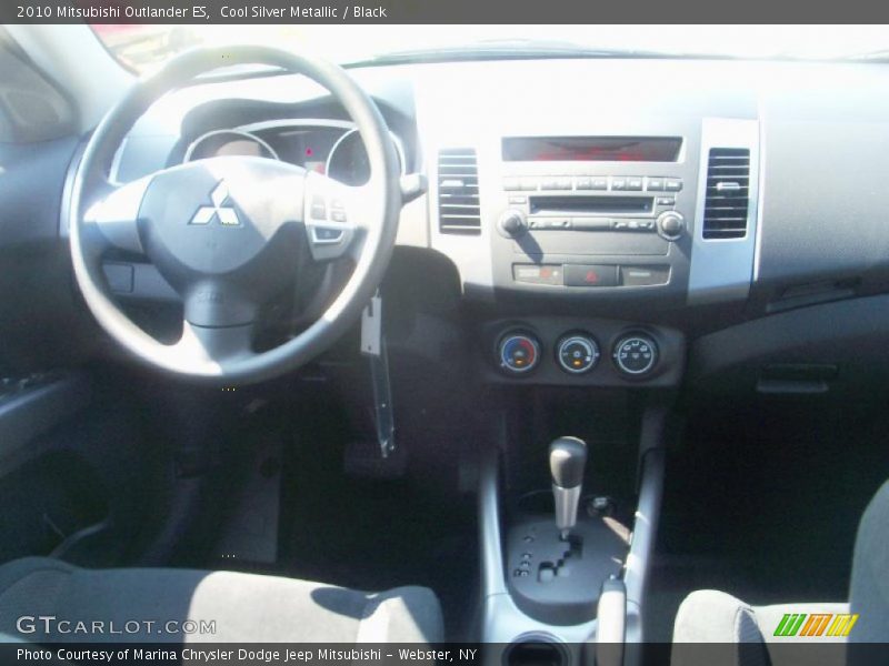 Cool Silver Metallic / Black 2010 Mitsubishi Outlander ES