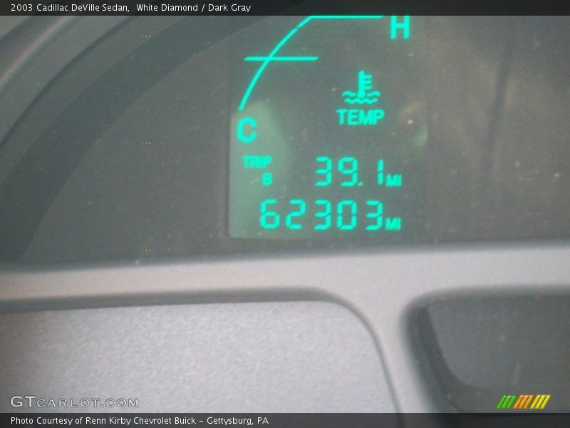 White Diamond / Dark Gray 2003 Cadillac DeVille Sedan