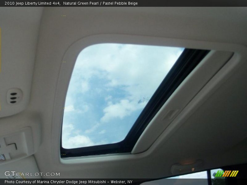 Natural Green Pearl / Pastel Pebble Beige 2010 Jeep Liberty Limited 4x4