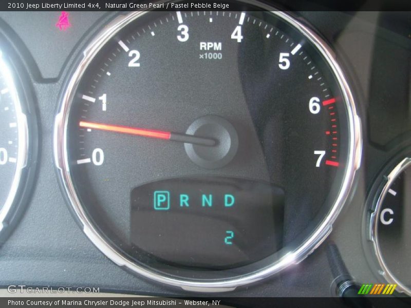 Natural Green Pearl / Pastel Pebble Beige 2010 Jeep Liberty Limited 4x4