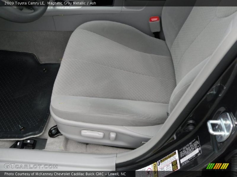 Magnetic Gray Metallic / Ash 2009 Toyota Camry LE