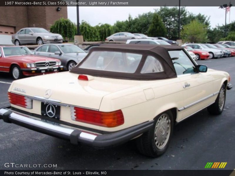 Light Ivory / Parchment 1987 Mercedes-Benz SL Class 560 SL Roadster