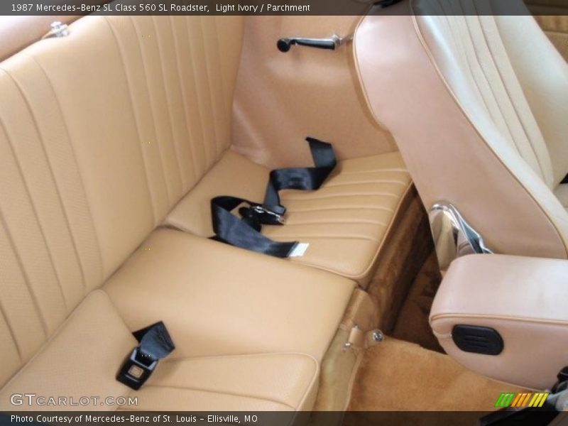 Light Ivory / Parchment 1987 Mercedes-Benz SL Class 560 SL Roadster