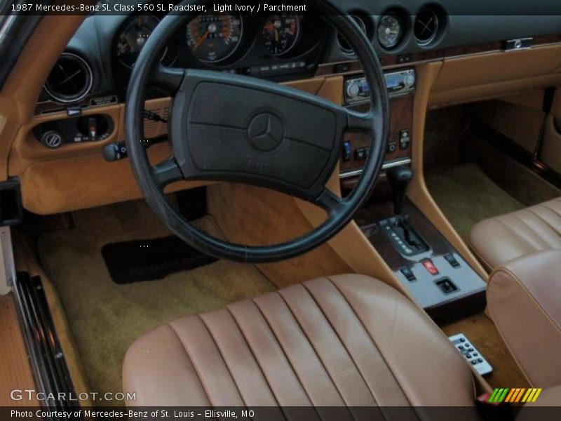 Light Ivory / Parchment 1987 Mercedes-Benz SL Class 560 SL Roadster