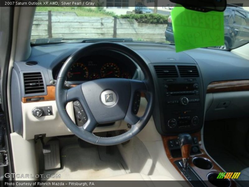 Silver Pearl / Gray 2007 Saturn Outlook XR AWD