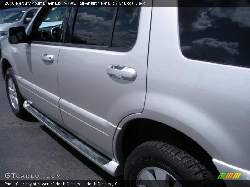 Silver Birch Metallic / Charcoal Black 2006 Mercury Mountaineer Luxury AWD