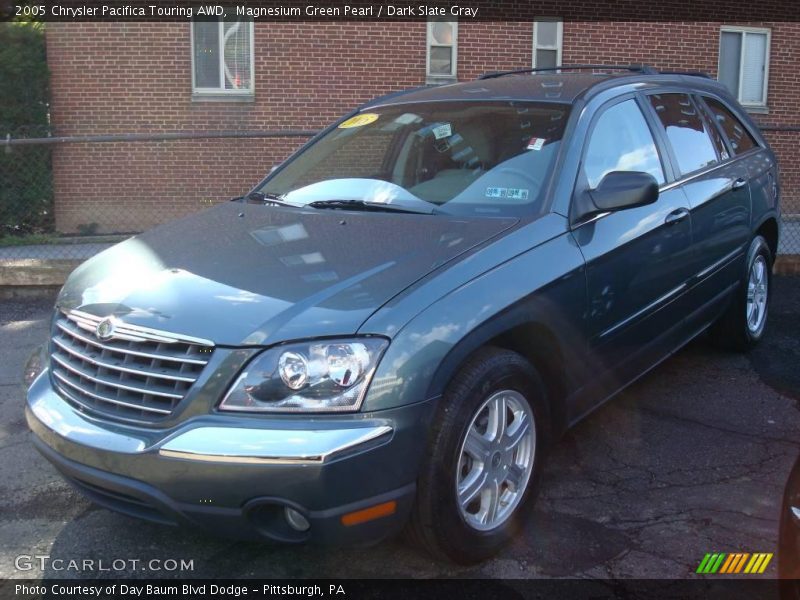 Magnesium Green Pearl / Dark Slate Gray 2005 Chrysler Pacifica Touring AWD